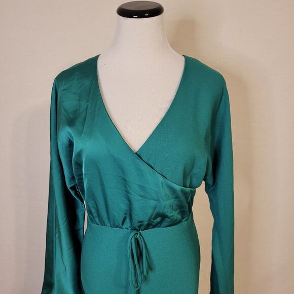 Cushnie x Target Emerald Green V-Neck Long Sleeve Dress - 10 - Picture 6 of 12